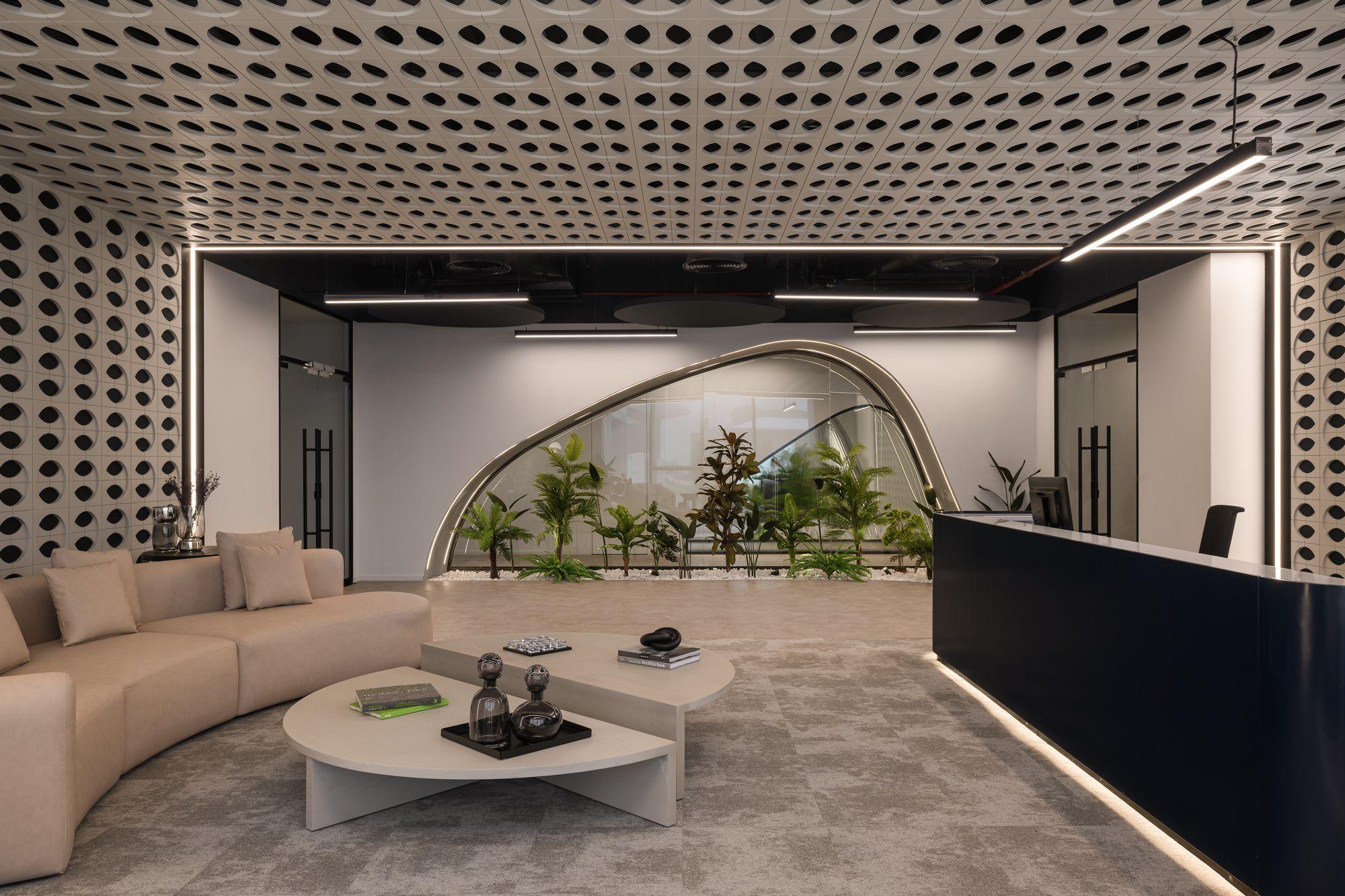 <div>THE WORKSPACE</div> 2
